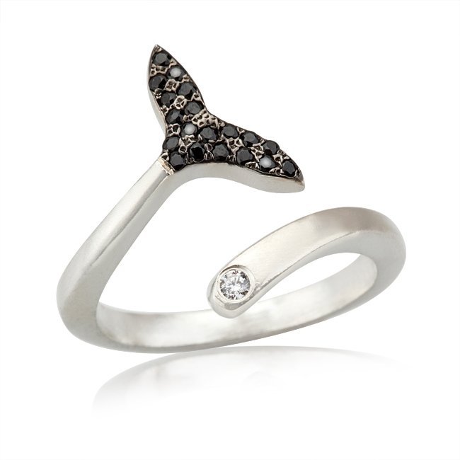 Black zircons whale tail ring