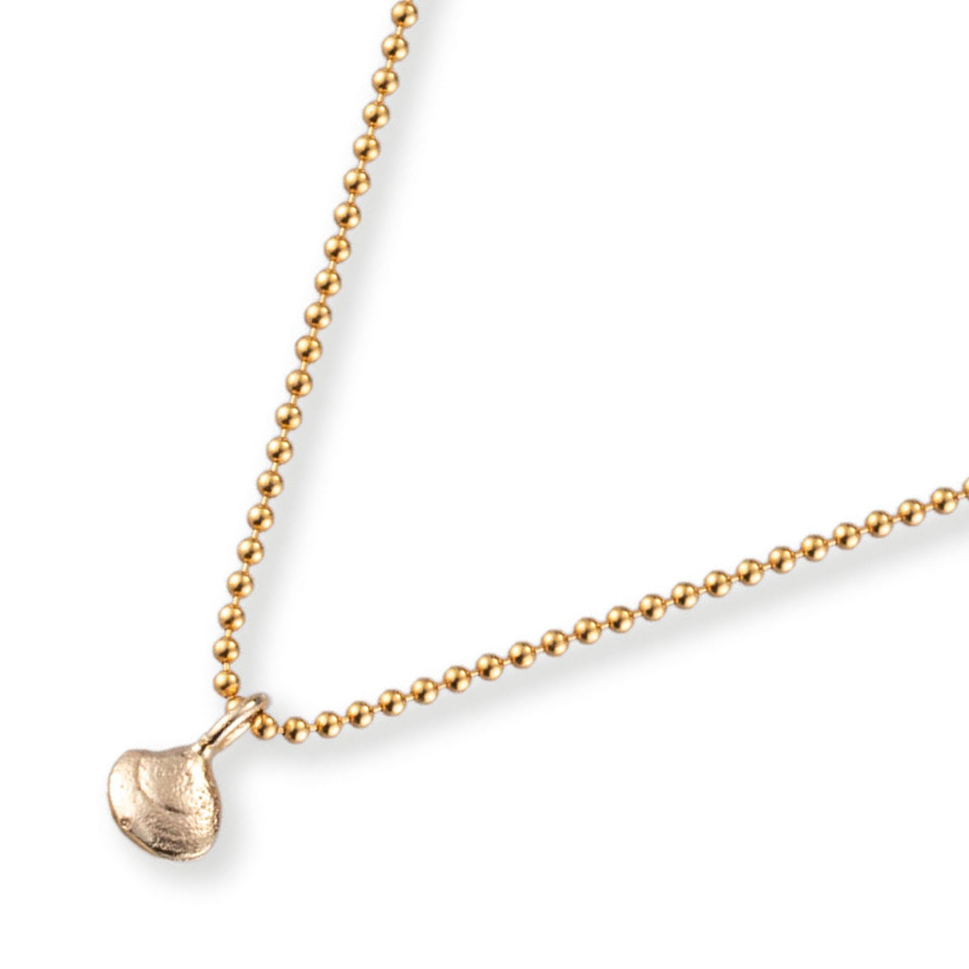 Mini seashell necklace