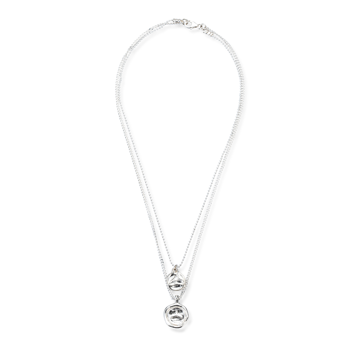 Round Whale Pendants Necklace